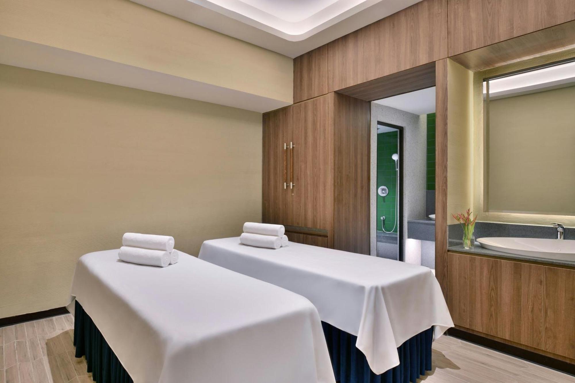 Отель The Artiste, Kochi, A Tribute Portfolio By Marriott Экстерьер фото